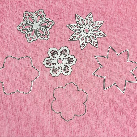 New Handmade w/ Love- Florals 6pc Die Cut - Picture 6 of 8